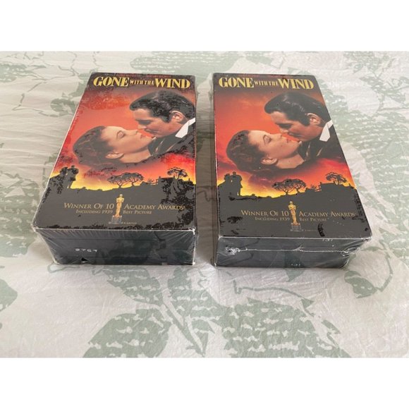 Gift 2 Tape Set Gone with The Wind VHS Remastered Color Digital Soundtrack NIB - Picture 3 of 13